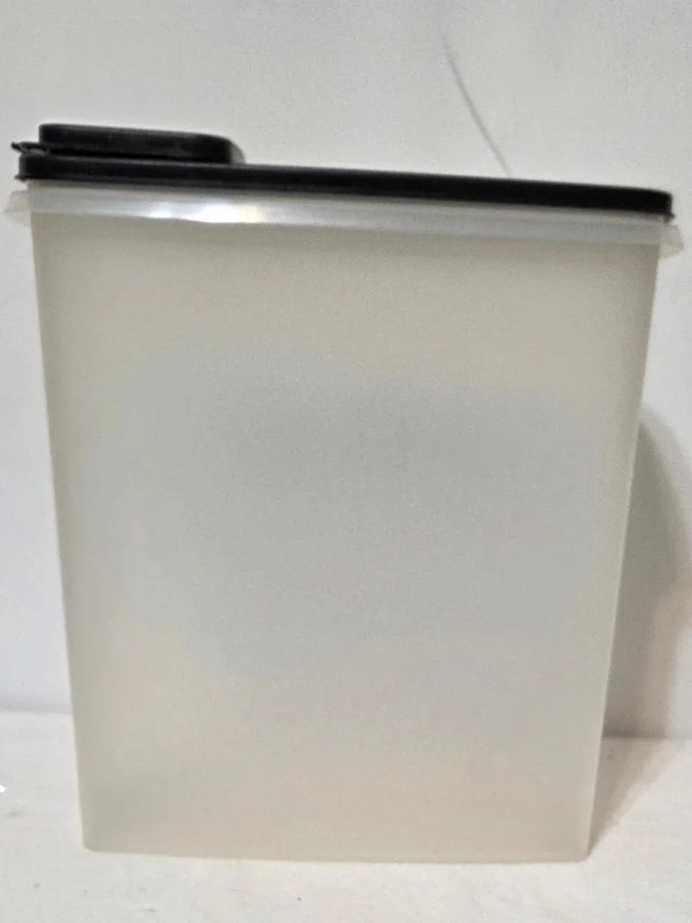 Vintage Tupperware #1588-1 Cereal Keeper with Dark Black Lid Cereal Container